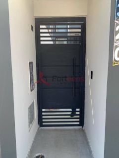 Sobrado Para Vender com 3 quartos 1 suítes no bairro San Marino  em Caieiras