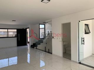 Sobrado Para Vender com 3 quartos 1 suítes no bairro San Marino  em Caieiras