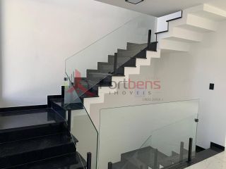 Sobrado Para Vender com 3 quartos 1 suítes no bairro San Marino  em Caieiras