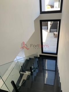 Sobrado Para Vender com 3 quartos 1 suítes no bairro San Marino  em Caieiras