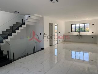 Sobrado Para Vender com 3 quartos 1 suítes no bairro San Marino  em Caieiras