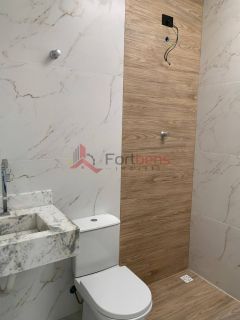 Sobrado Para Vender com 3 quartos 1 suítes no bairro San Marino  em Caieiras