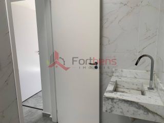 Sobrado Para Vender com 3 quartos 1 suítes no bairro San Marino  em Caieiras