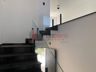 Sobrado Para Vender com 3 quartos 1 suítes no bairro San Marino  em Caieiras