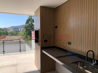 Sobrado Para Vender com 3 quartos 1 suítes no bairro San Marino  em Caieiras