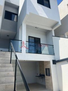 Sobrado Para Vender com 3 quartos 1 suítes no bairro Jardim Columbia em Caieiras