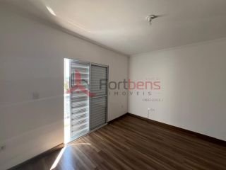 Sobrado Para Vender com 3 quartos 1 suítes no bairro Laranjeiras em Caieiras