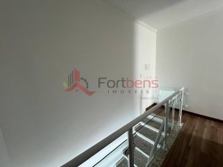 Sobrado Para Vender com 3 quartos 1 suítes no bairro Laranjeiras em Caieiras