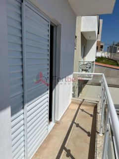 Sobrado Para Vender com 3 quartos 1 suítes no bairro Laranjeiras em Caieiras