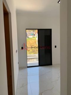 Sobrado Para Vender com 3 quartos 1 suítes no bairro Laranjeiras em Caieiras