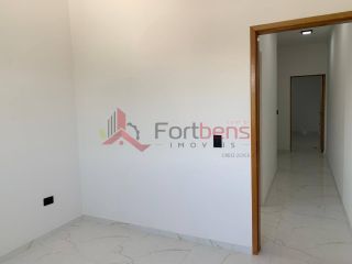 Sobrado Para Vender com 3 quartos 1 suítes no bairro Laranjeiras em Caieiras