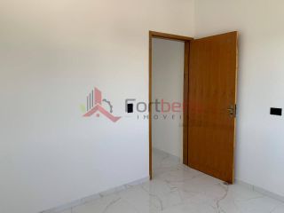 Sobrado Para Vender com 3 quartos 1 suítes no bairro Laranjeiras em Caieiras