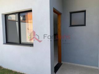 Sobrado Para Vender com 3 quartos 1 suítes no bairro Laranjeiras em Caieiras