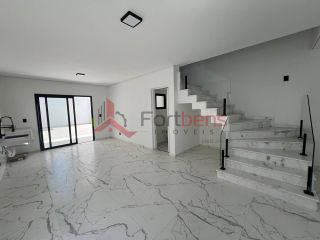 Sobrado Para Vender com 3 quartos 1 suítes no bairro Jardim dos Abreus em Caieiras