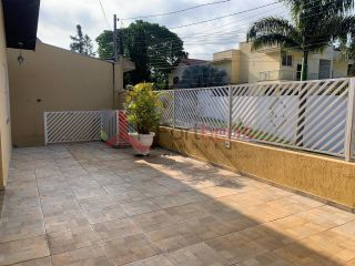 Casa de Condomínio Para Vender com 4 quartos 1 suíte no bairro Nova Caieiras em Caieiras