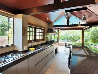 Casa Para Vender com 4 quartos 2 suítes no bairro Altos de São Fernando em Jandira