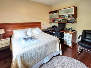 Casa Para Vender com 4 quartos 2 suítes no bairro Altos de São Fernando em Jandira