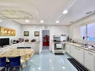 Casa Para Vender com 3 quartos 3 suítes no bairro Nova Higienópolis em Jandira