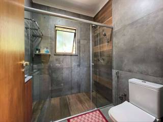 Casa Para Vender com 4 quartos 2 suítes no bairro Altos de São Fernando em Jandira