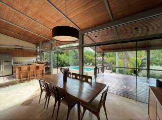 Casa Para Vender com 5 quartos 5 suítes no bairro Chácaras do Peroba em Jandira