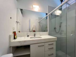 Casa Para Vender com 5 quartos 5 suítes no bairro Chácaras do Peroba em Jandira