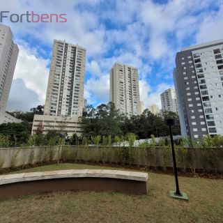 Apartamento Para Vender com 2 quartos no bairro Parque Rebouças em São Paulo