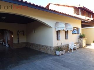 Casa Para Vender com 3 quartos 1 suítes no bairro Nova Caieiras em Caieiras