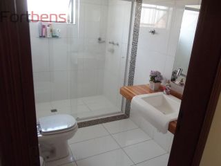 Sobrado Para Vender com 4 quartos 2 suítes no bairro Nova Caieiras em Caieiras