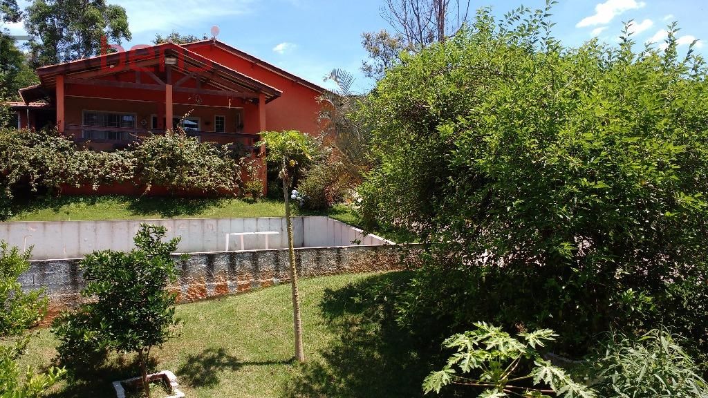 Chácara Para Vender com 3 quartos 2 suítes no bairro Laranjeiras em Caieiras