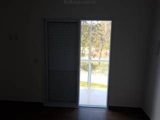 Casa Para Vender com 3 quartos 1 suítes no bairro Região Central em Caieiras