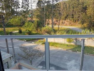 Casa Para Vender com 3 quartos 1 suítes no bairro Região Central em Caieiras