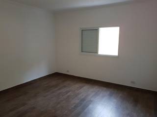 Casa Para Vender com 3 quartos 1 suítes no bairro Região Central em Caieiras