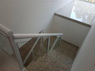 Casa Para Vender com 3 quartos 1 suítes no bairro Região Central em Caieiras