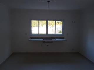 Casa Para Vender com 3 quartos 1 suítes no bairro Região Central em Caieiras