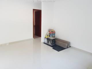 Casa Para Vender com 3 quartos 1 suítes no bairro Região Central em Caieiras