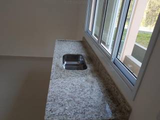 Casa Para Vender com 3 quartos 1 suítes no bairro Região Central em Caieiras