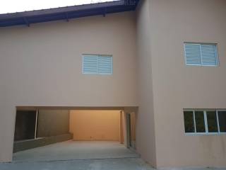 Casa Para Vender com 3 quartos 1 suítes no bairro Região Central em Caieiras