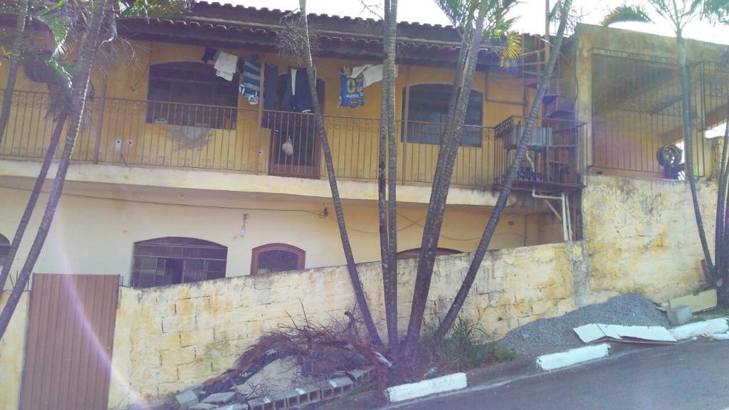 Sobrado residencial à venda.