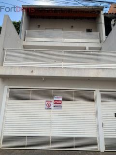 Casa Para Vender com 3 quartos 1 suítes no bairro Laranjeiras em Caieiras