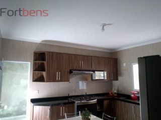 Casa Para Vender com 3 quartos 1 suítes no bairro Laranjeiras em Caieiras