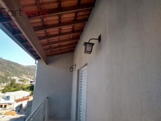 Casa Para Vender com 3 quartos 1 suítes no bairro Laranjeiras em Caieiras