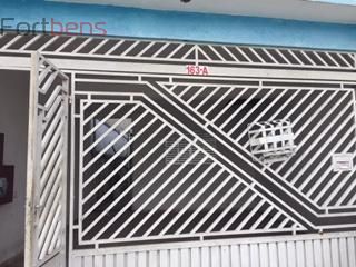 Casa Para Vender com 2 quartos no bairro Laranjeiras em Caieiras