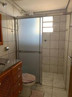 Casa com 2 dormitórios à venda, no nível da rua mais 2 casas no fundo mais terreno, 166 m² por R$ 650.000 - Laranjeiras - Caieiras/SP