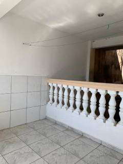 Casa com 2 dormitórios à venda, no nível da rua mais 2 casas no fundo mais terreno, 166 m² por R$ 650.000 - Laranjeiras - Caieiras/SP