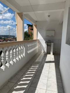 Casa com 2 dormitórios à venda, no nível da rua mais 2 casas no fundo mais terreno, 166 m² por R$ 650.000 - Laranjeiras - Caieiras/SP