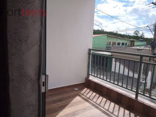 Sobrado Para Vender com 2 quartos no bairro Laranjeiras em Caieiras