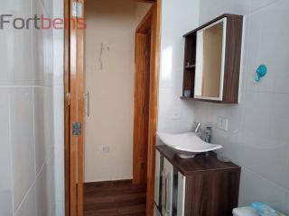 Sobrado Para Vender com 2 quartos no bairro Laranjeiras em Caieiras