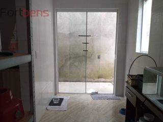 Sobrado Para Vender com 2 quartos no bairro Laranjeiras em Caieiras