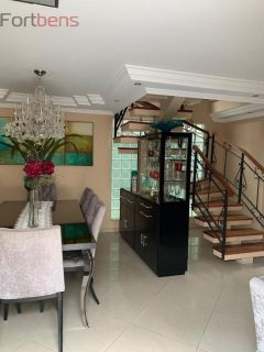 Casa Para Vender com 3 quartos 1 suítes no bairro Laranjeiras em Caieiras