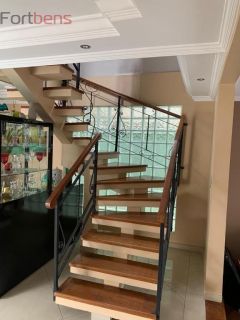 Casa Para Vender com 3 quartos 1 suítes no bairro Laranjeiras em Caieiras